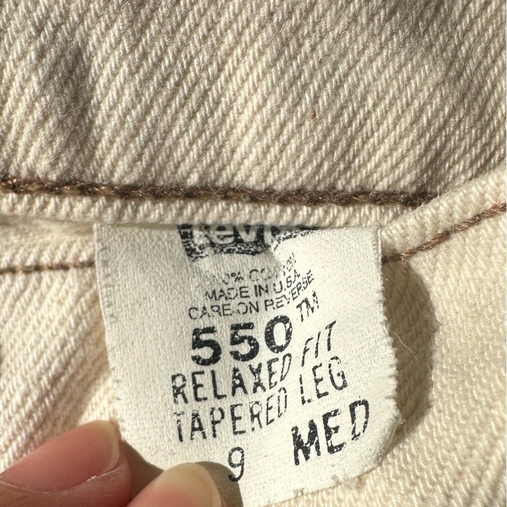 Levi’s Cream white denim jeans raw hem 550 relaxed fit vintage - Picture 8 of 8
